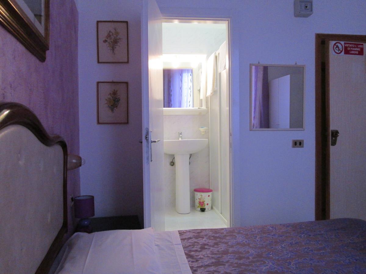 B&B Regina Margherita Piombino Bilik gambar